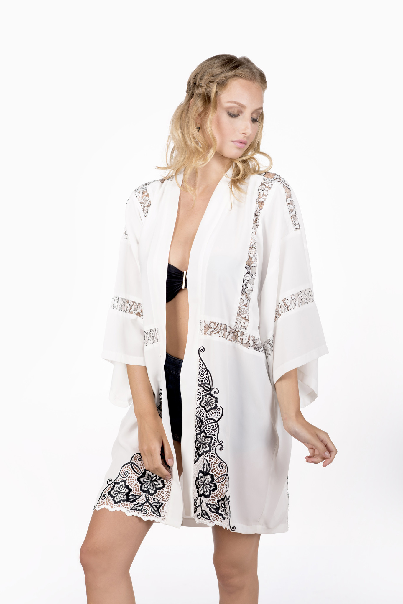 F4590  Embroidered Two Side Holiday Beach Sunscreen Blouse Beach Cover Up